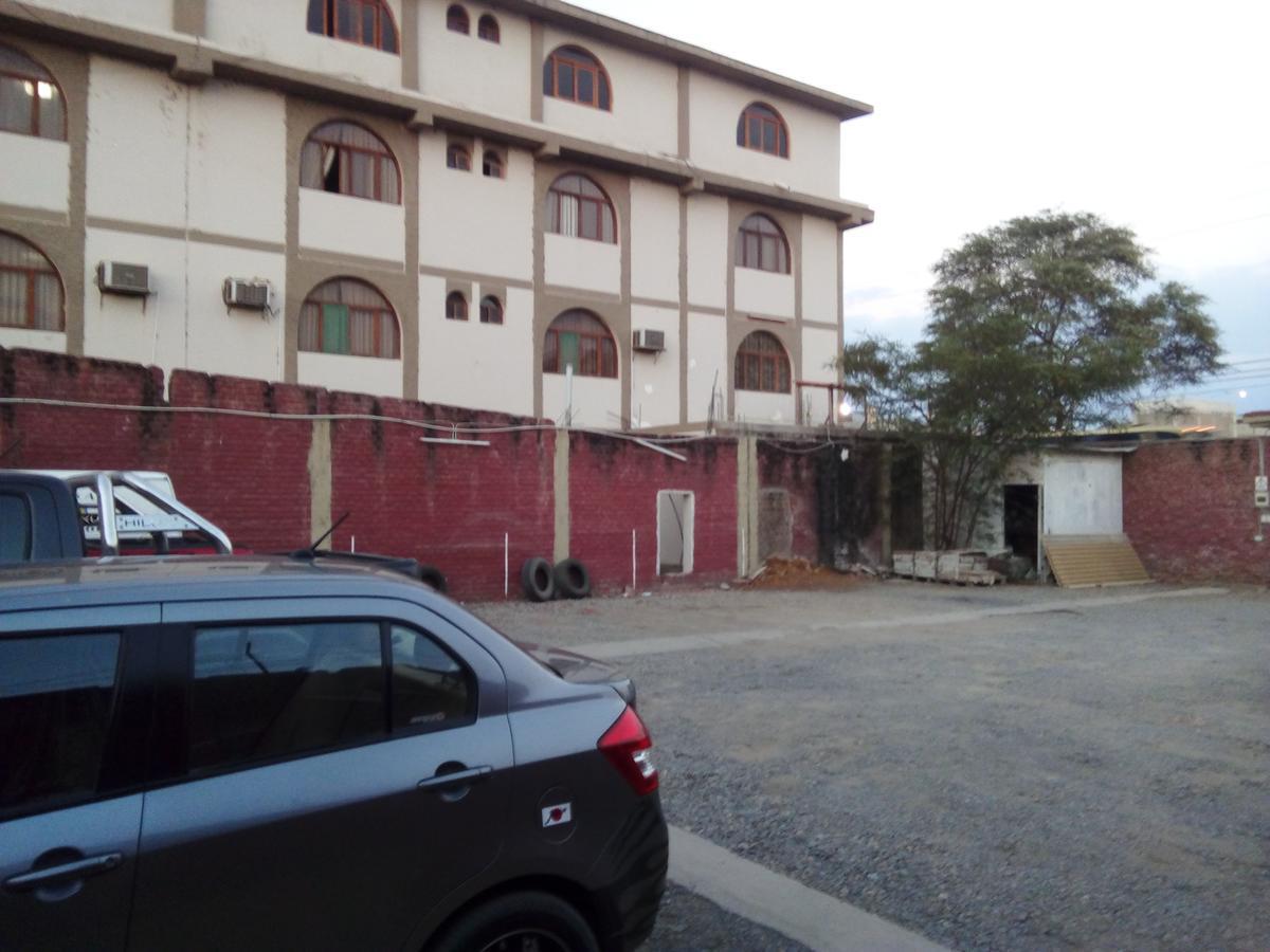 Hotel La Siesta Sullana Zewnętrze zdjęcie